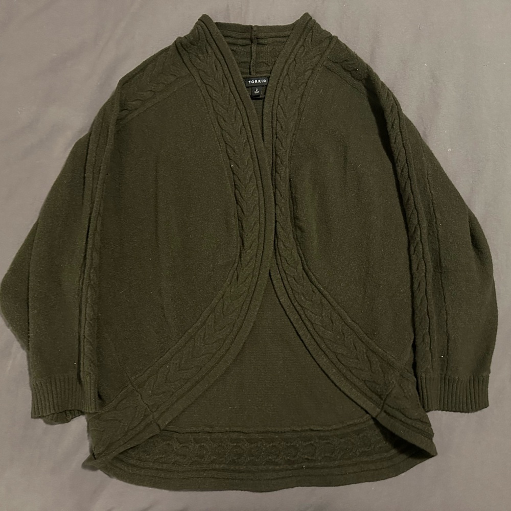 Women’s Torrid Size 2 Open Front Sweater Cardigan
